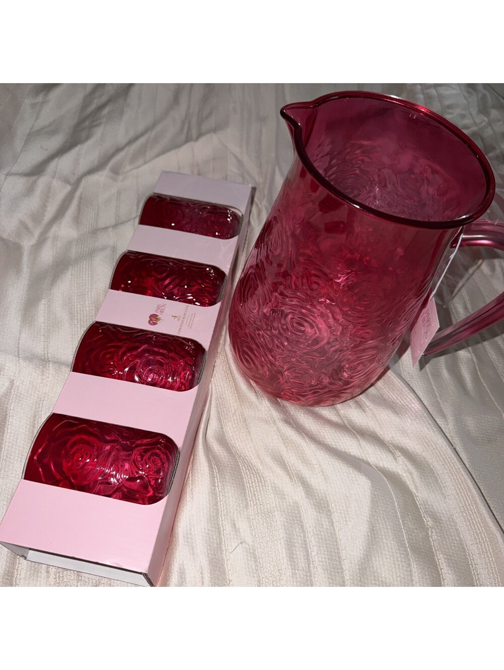 Paris Hilton Hot Pink Roses  4 Quart Acrylic Pitcher & 4 cup combo NWT